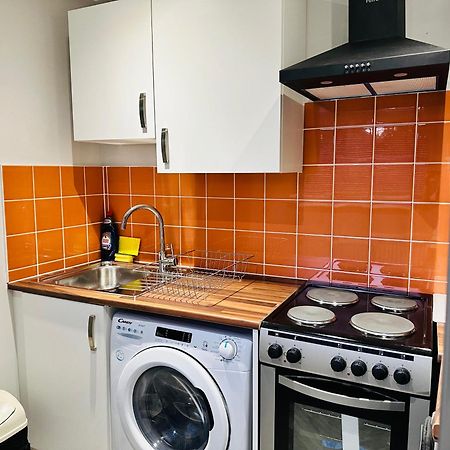 Comfy Studio Flat And Workspace Near Ashton-U-Lyne Station Stalybridge Kültér fotó