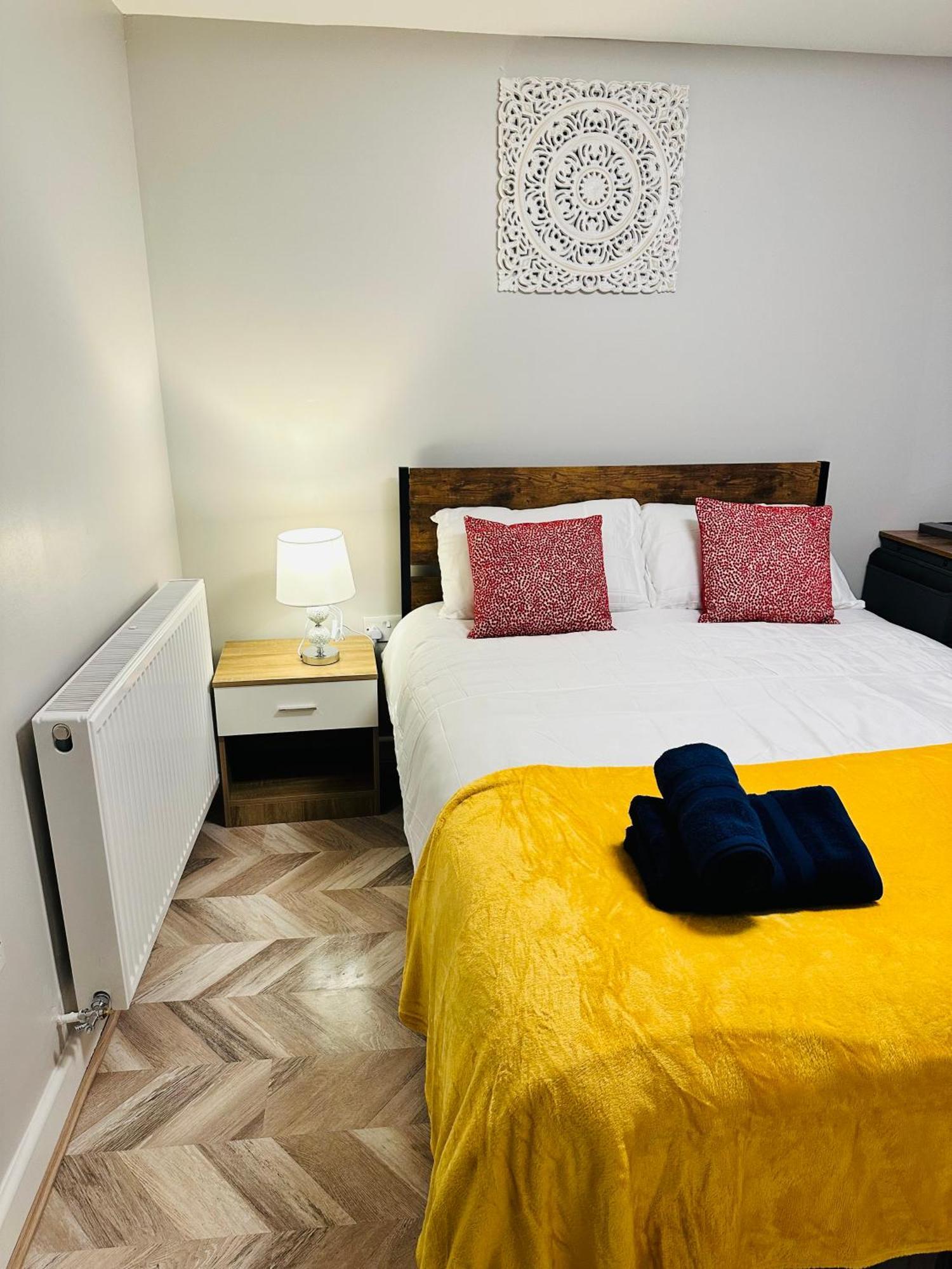Comfy Studio Flat And Workspace Near Ashton-U-Lyne Station Stalybridge Kültér fotó